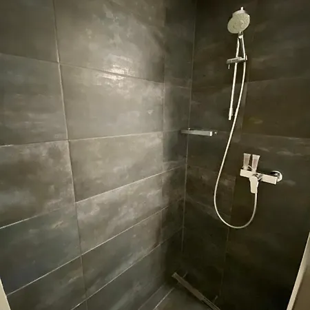 Splendid New Rooftop Apartman *